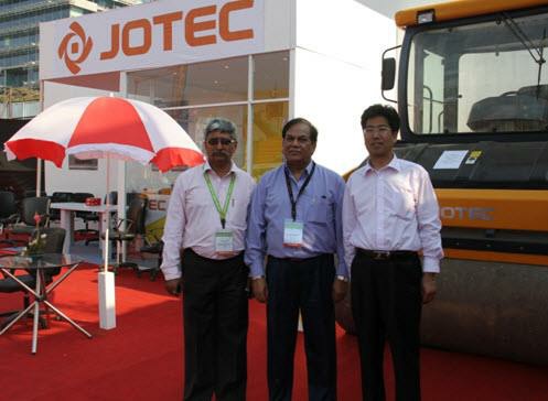 Boost highway construction and promote regional economic development